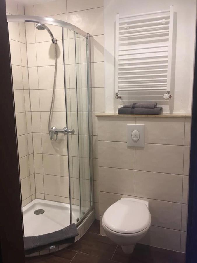 Hotel Zum Weissen Ross à Nidda Extérieur photo