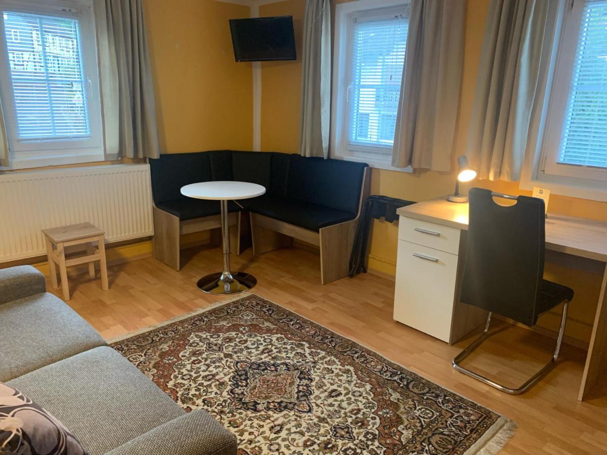 Hotel Zum Weissen Ross à Nidda Extérieur photo